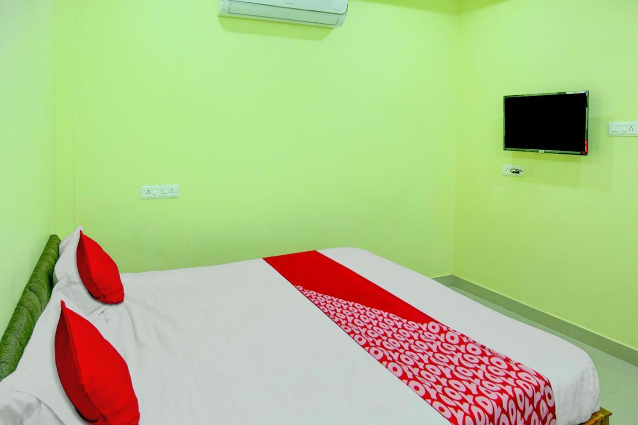 ויסאקפאטנם Flagship Hotel Ns Guest Inn מראה חיצוני תמונה