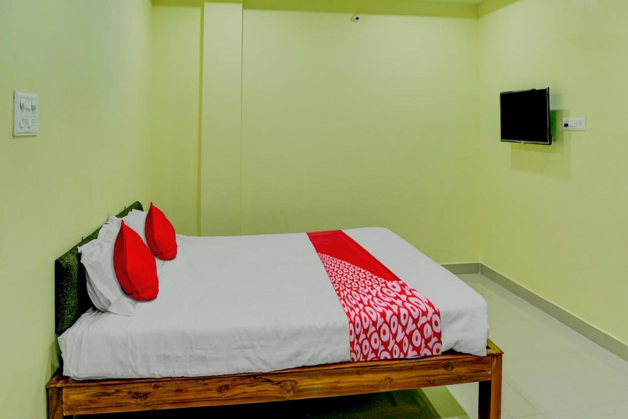 ויסאקפאטנם Flagship Hotel Ns Guest Inn מראה חיצוני תמונה